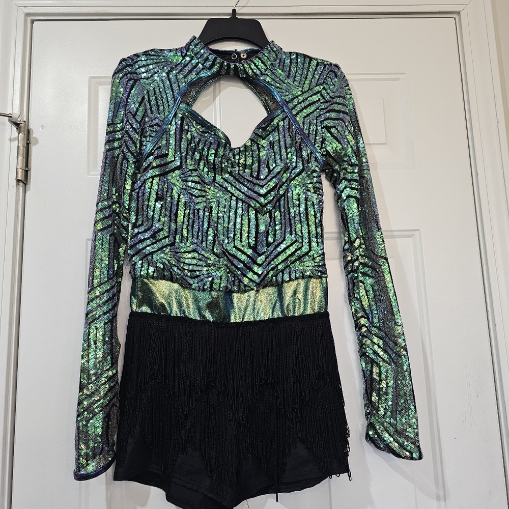 Dancer And Skater Costume Size XS With One Flaw The Sequince Like Messy As Seen